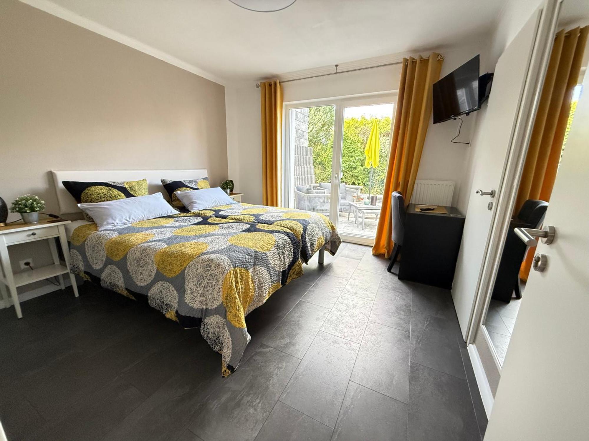 Apartment mit Terrasse