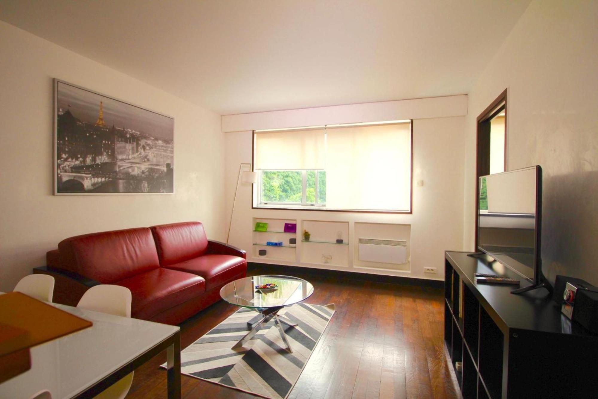 One-Bedroom Standard Apartment
