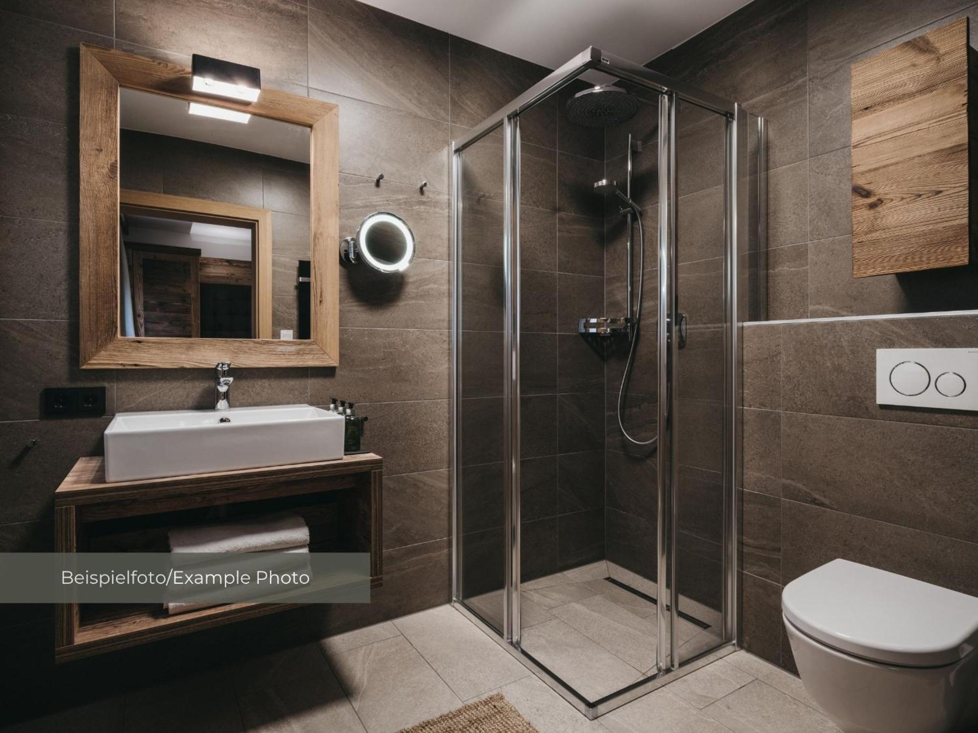 Superior One-Bedroom Apartment