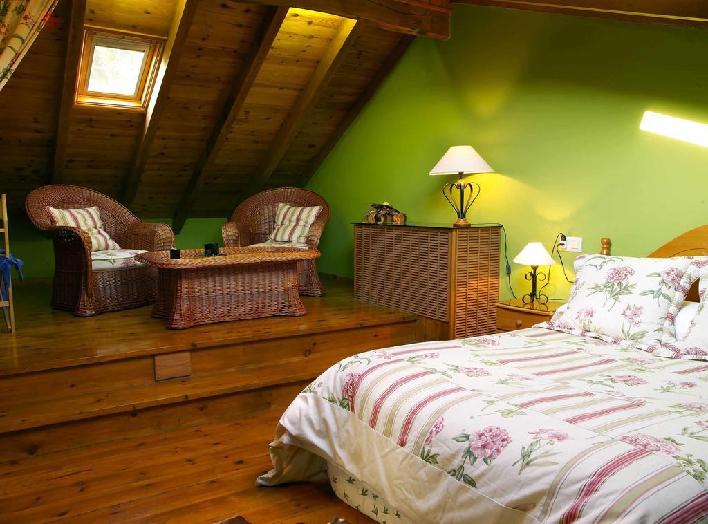 Four-Bedroom House,217390343:JPEG