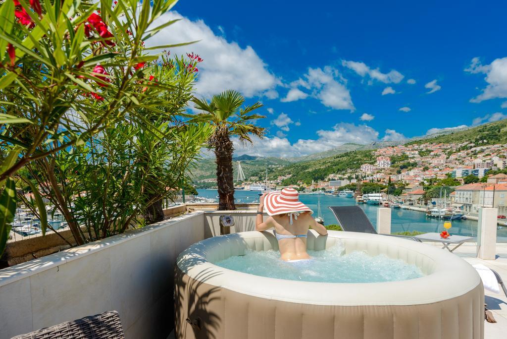 One-Bedroom Apartment with Terrace, Hot Tub and Sea View,401121690:JPEG