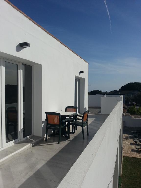 Apartamento de 2 dormitorios con terraza y vistas al mar
