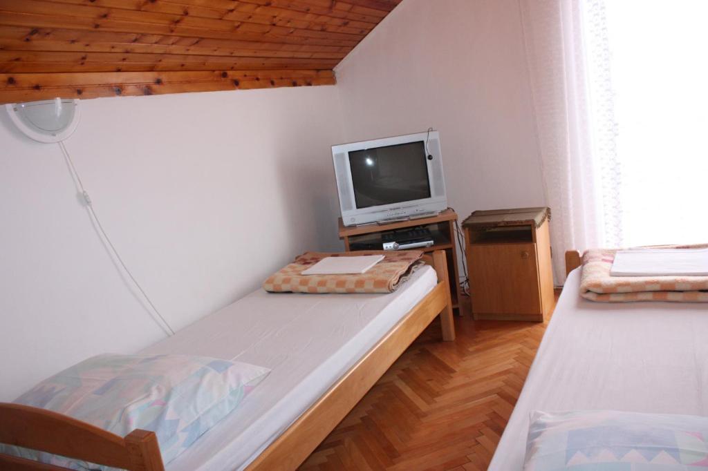 Two-Bedroom Apartment Sea View