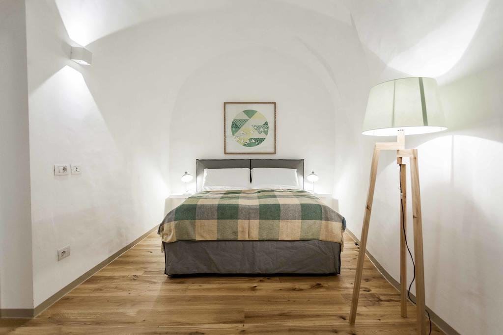 One-Bedroom Apartment City View