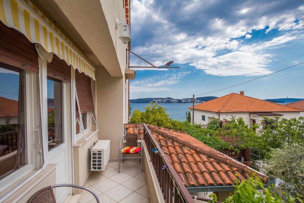 Studio with Balcony