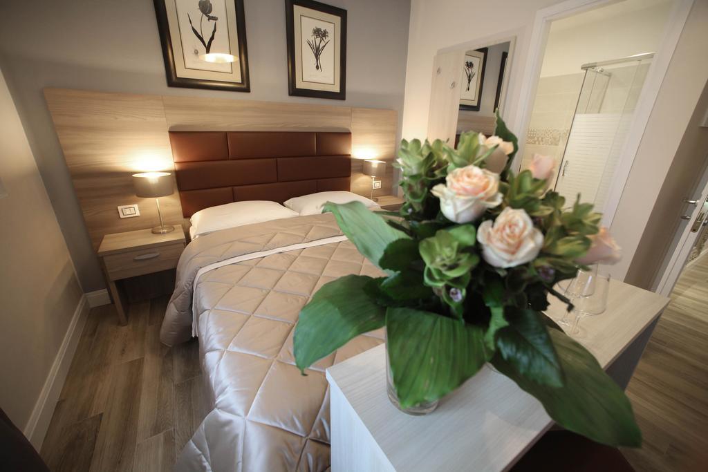 Family Room Private Bathroom