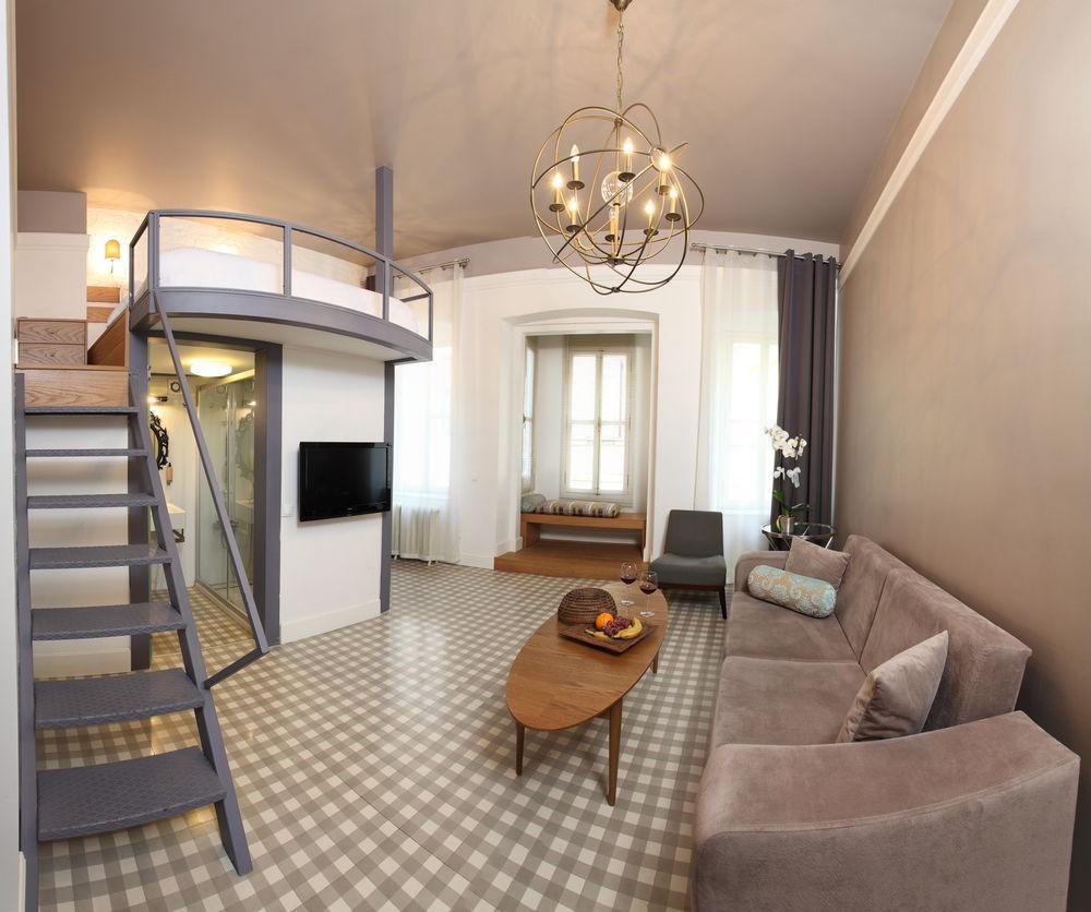 Loft Suite