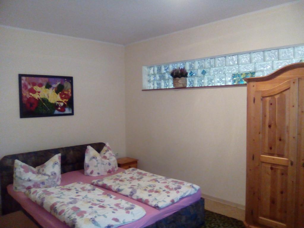 One-Bedroom Holiday Home