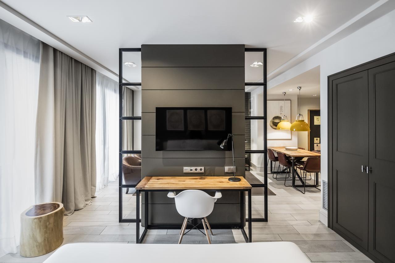 One-Bedroom Apartment (4 Adults),535847013:JPEG