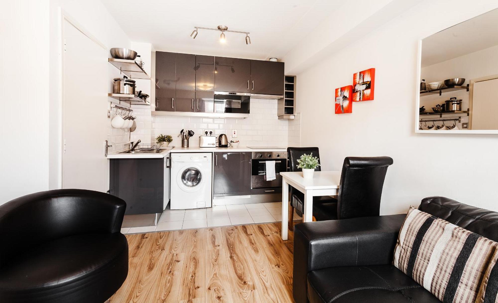 One-Bedroom Apartment,694077774:JPEG