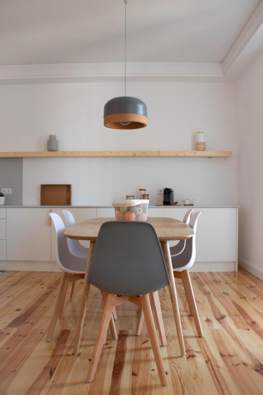 Three-Bedroom Apartment,694417707:JPEG