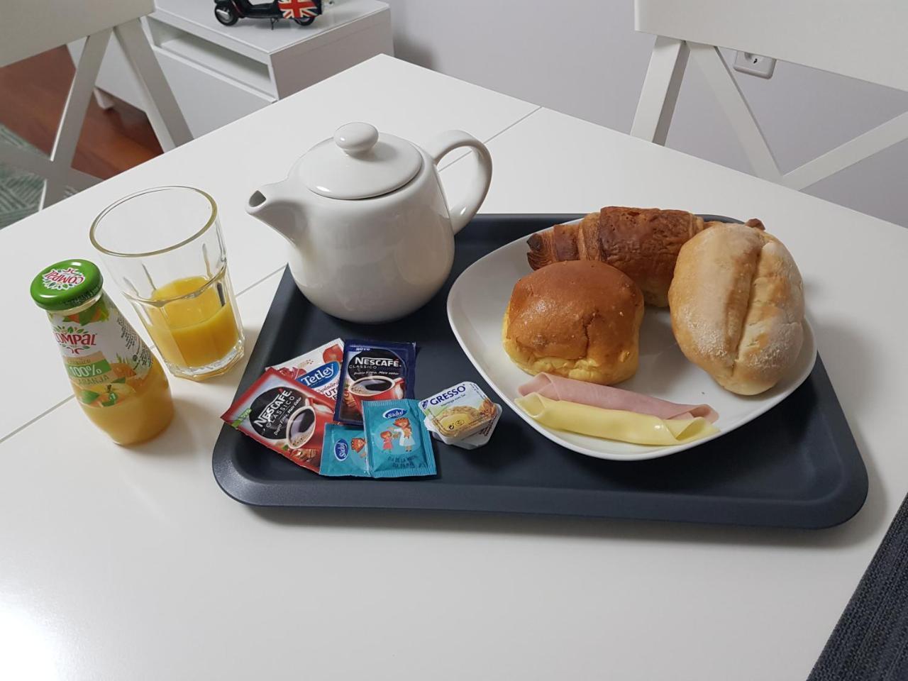 Two-Bedroom Apartment,1279582519:JPEG