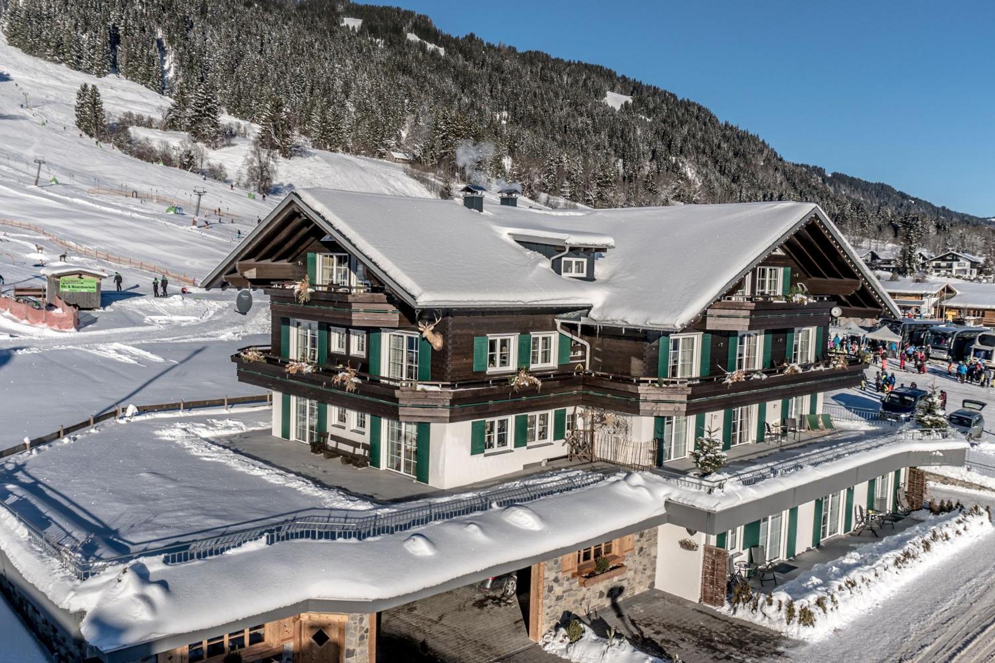 Apartment mit 2 Schlafzimmern und Terrasse