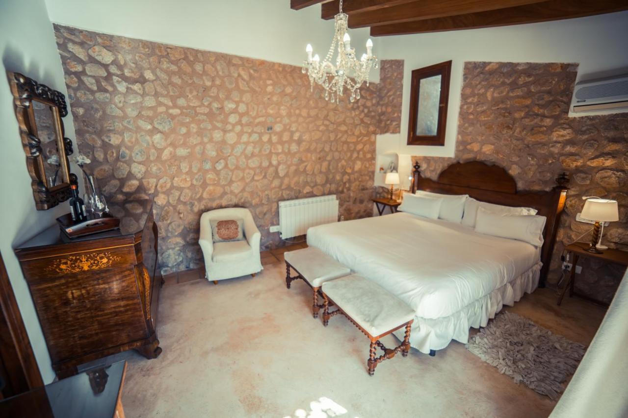 Double or Twin Room Terrace