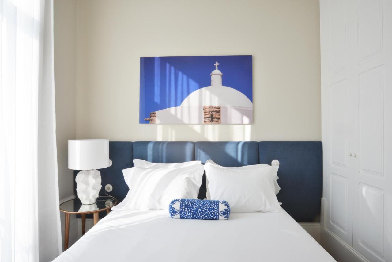 Two-Bedroom Apartment,729572452:JPEG