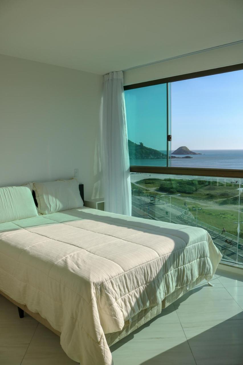 Estúdio com Vista do Mar