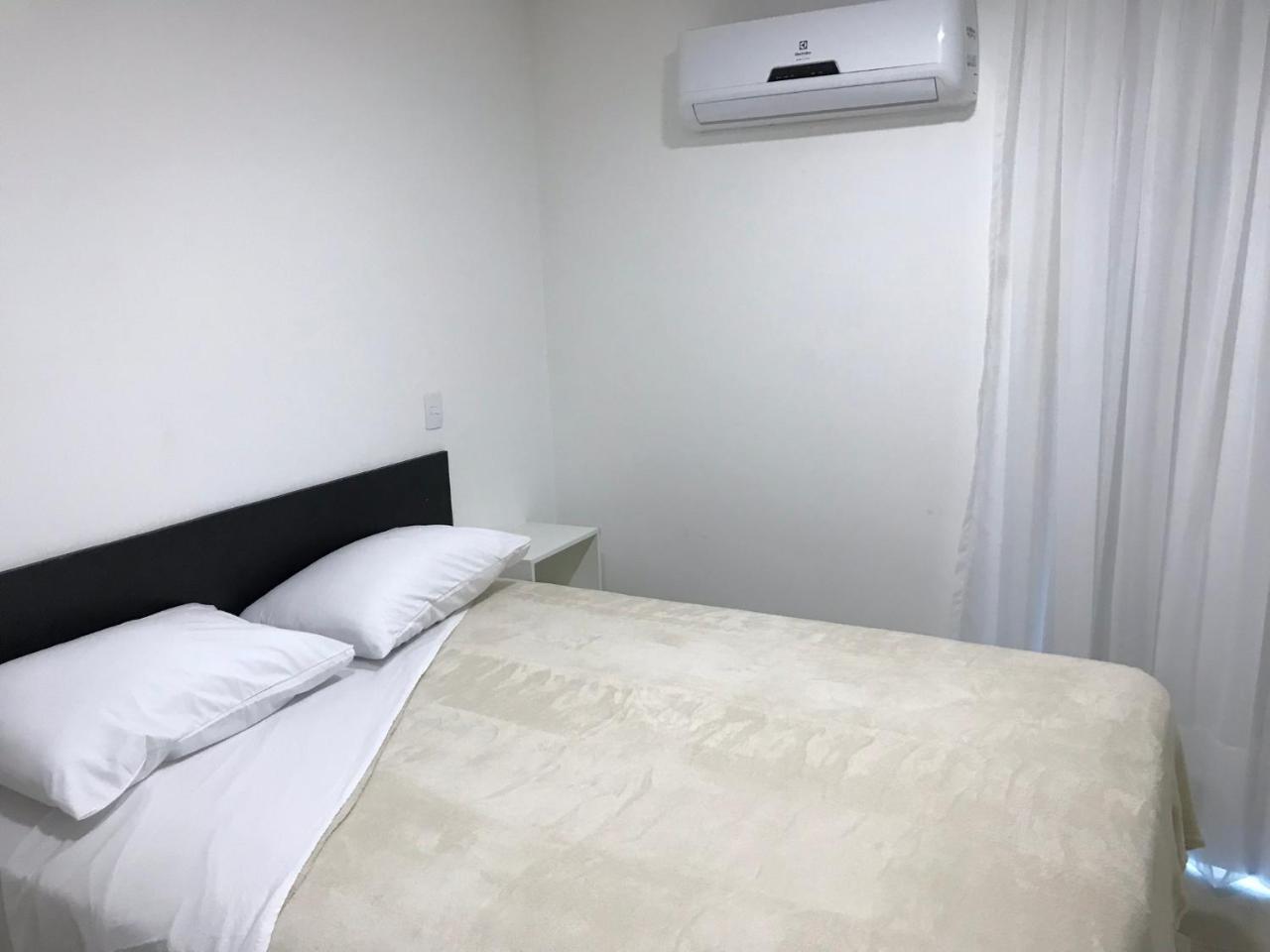 Apartamento com Vista da Piscina