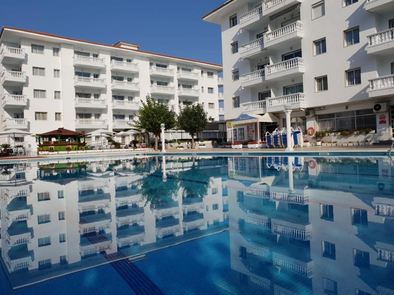 One-Bedroom Apartment Pool View Balcony,607066620:JPEG