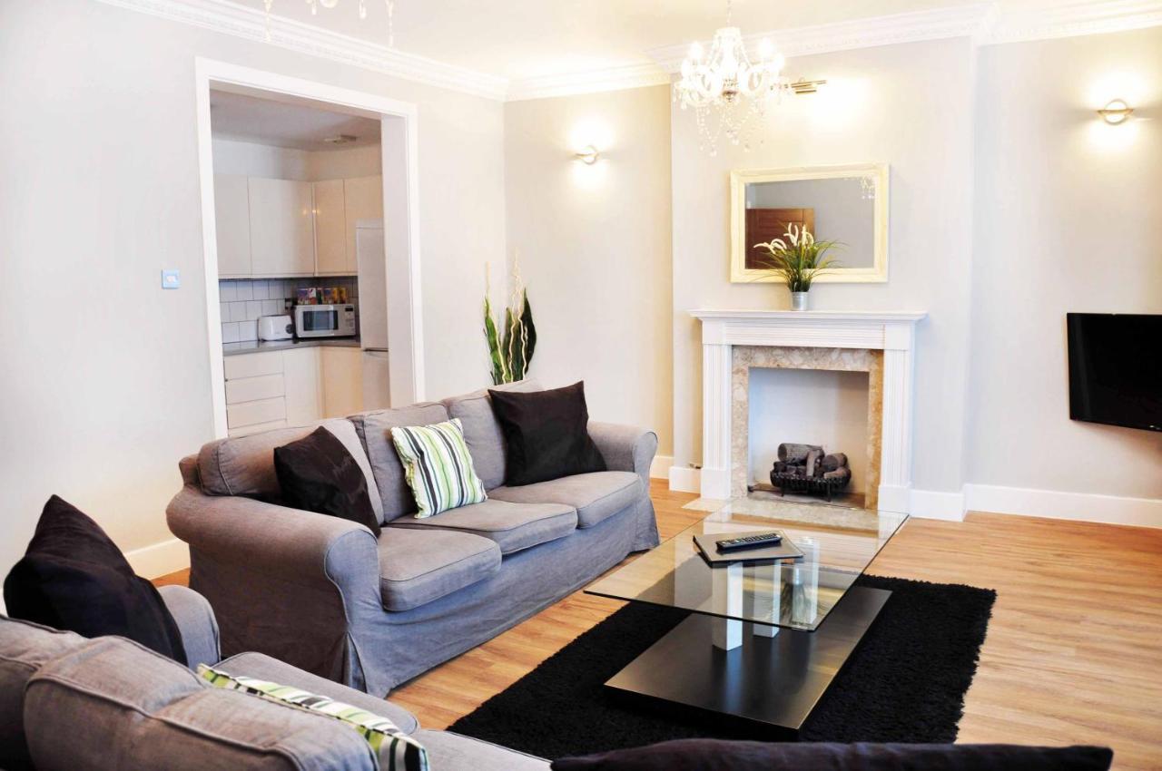 Two-Bedroom Apartment with Two Bathrooms