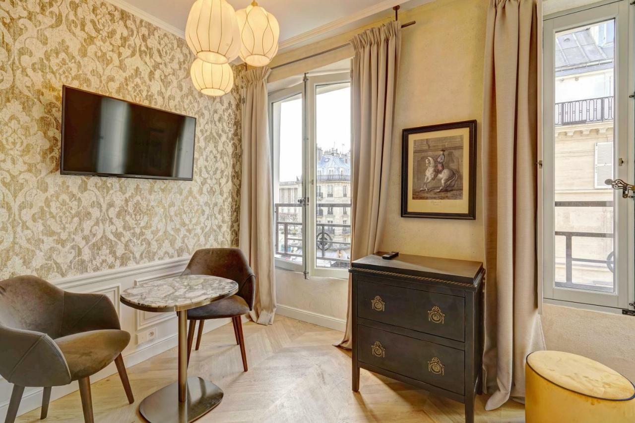 Studio Apartment City View at 44