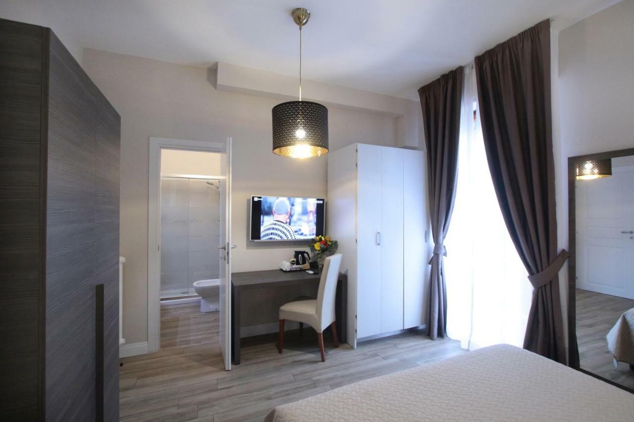 Twin Room Private Bathroom