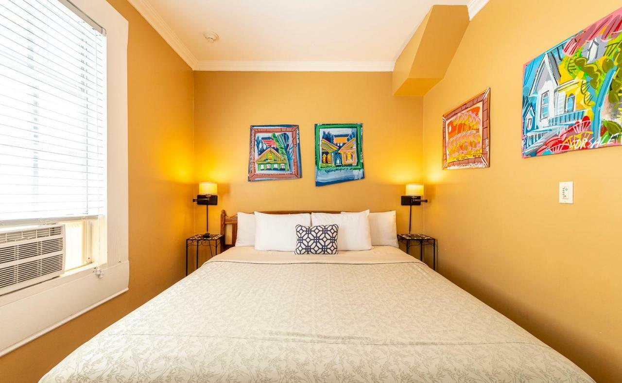 Deluxe Three Bedroom Villa with Private Deck,806391507:JPEG