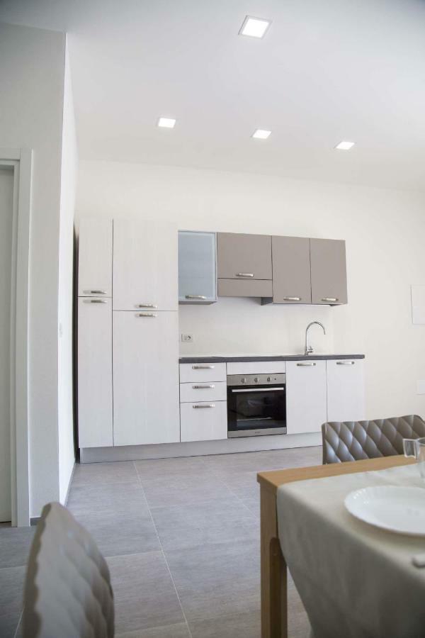 Studio Apartment,810529971:JPEG