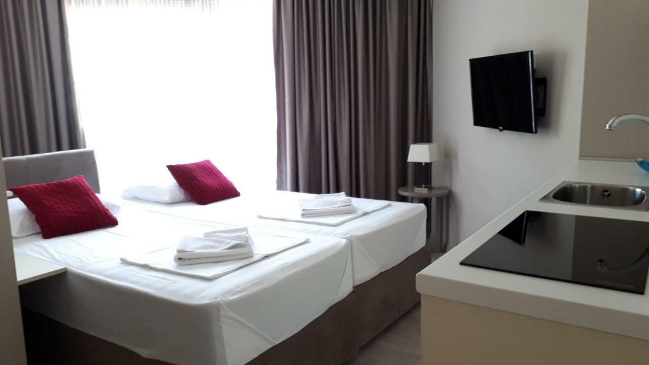 Kleines Zweibettzimmer