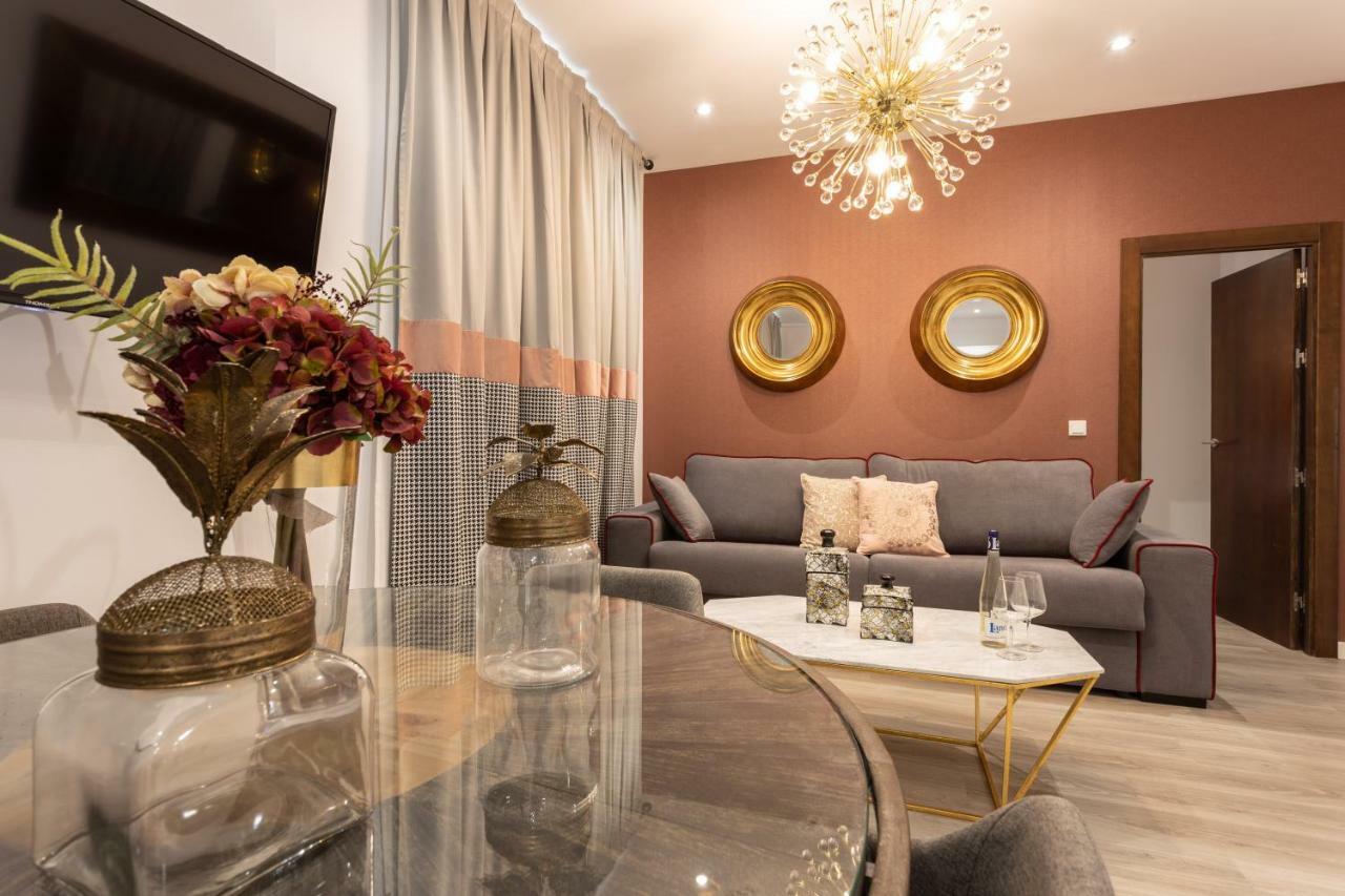 Superior One Bedroom Apartment