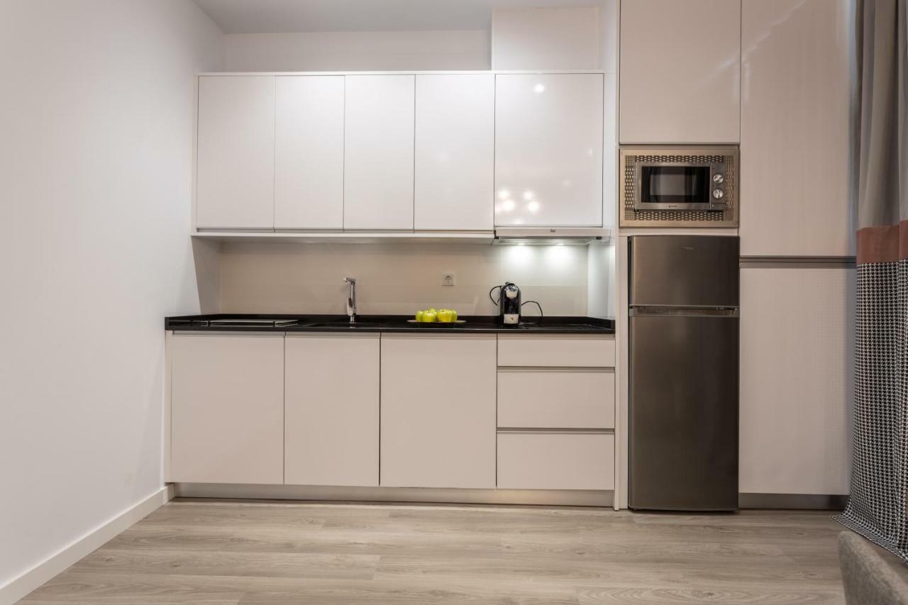 Superior One Bedroom Apartment