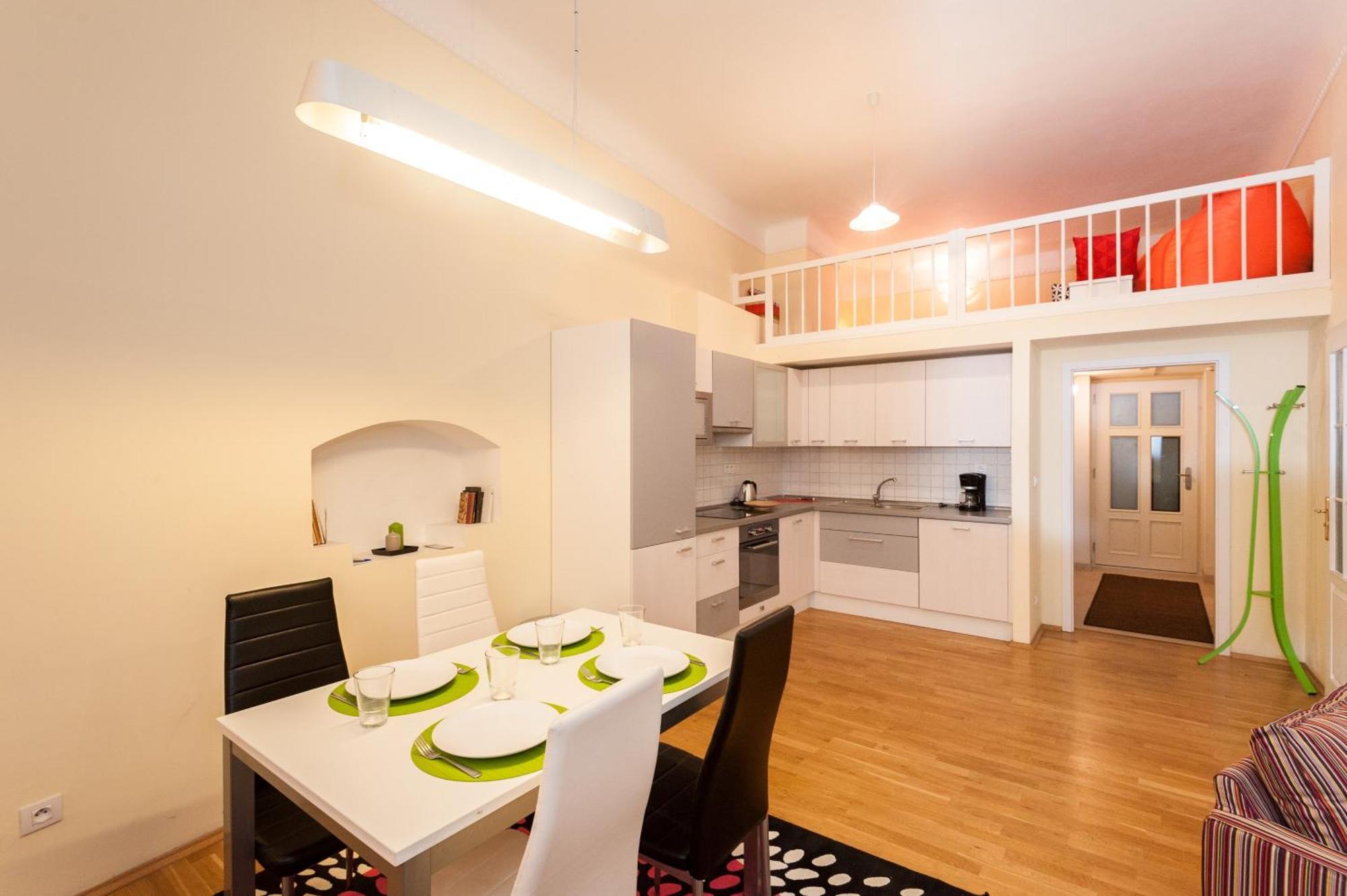 Großes Apartment mit 2 Schlafzimmern - H9