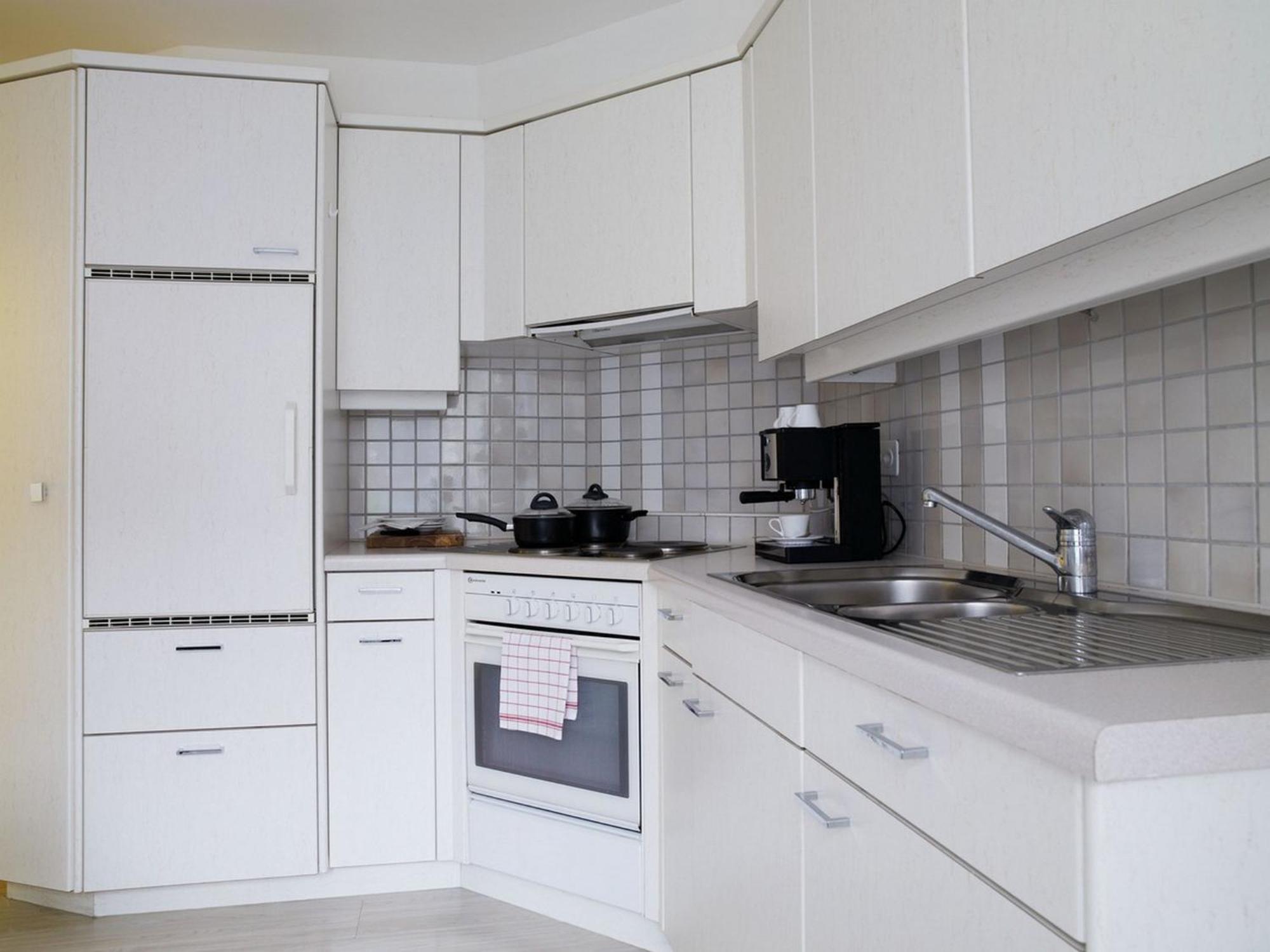 Mini 2 Bedroom Apartment Building 2-6,824260202:JPEG