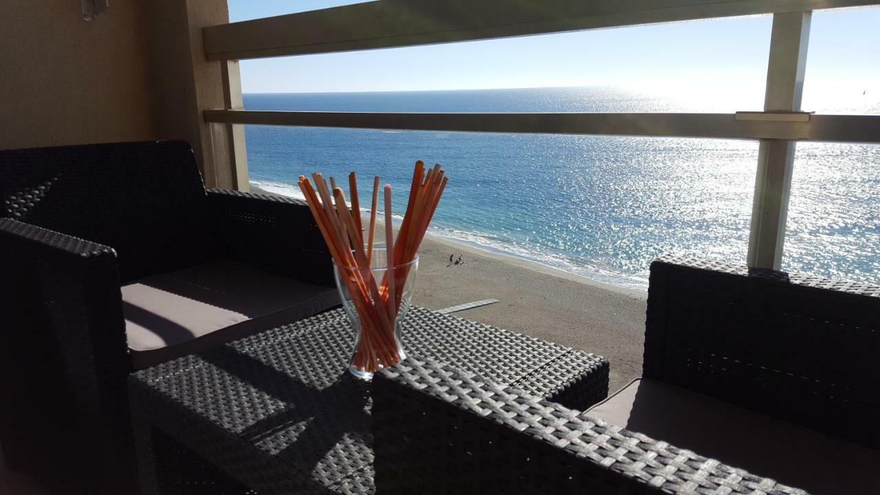 Studio Apartment Sea View