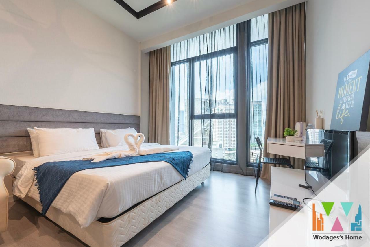 Deluxe King Studio with KLCC View