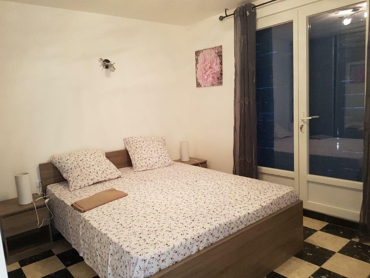 Apartment Terrace