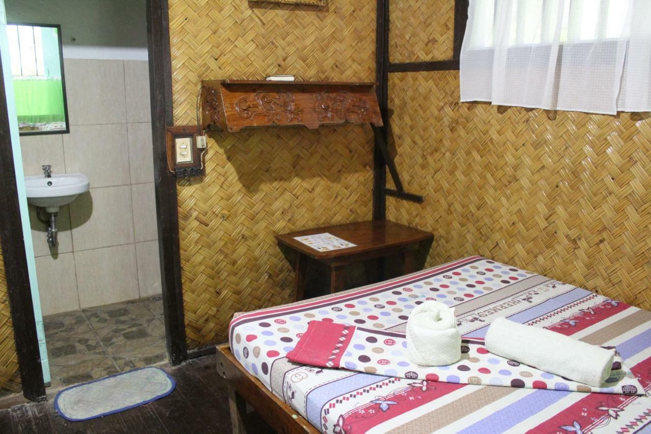 Standard Double or Twin Room with Fan,860674793:JPEG