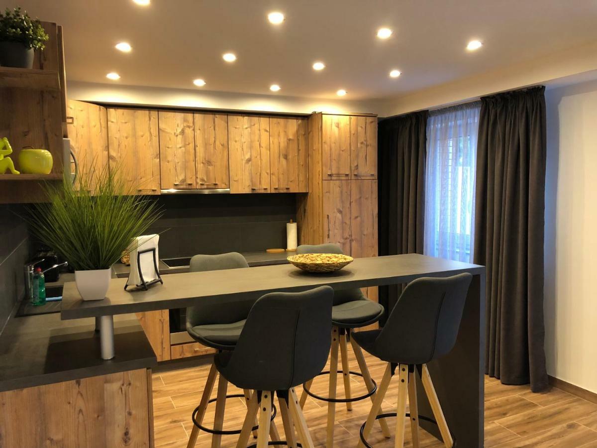 Apartment mit Terrasse