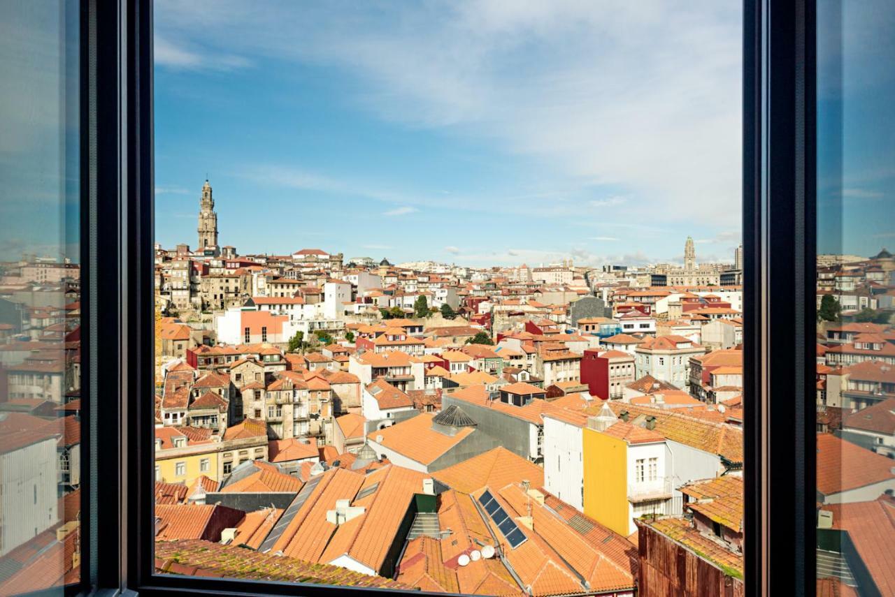 Apartment with Old City View