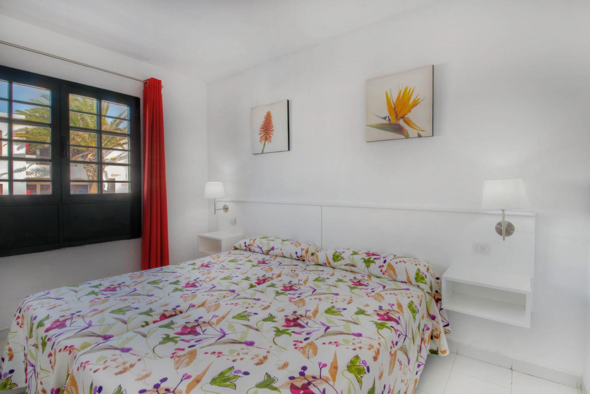 One-Bedroom Apartment without View