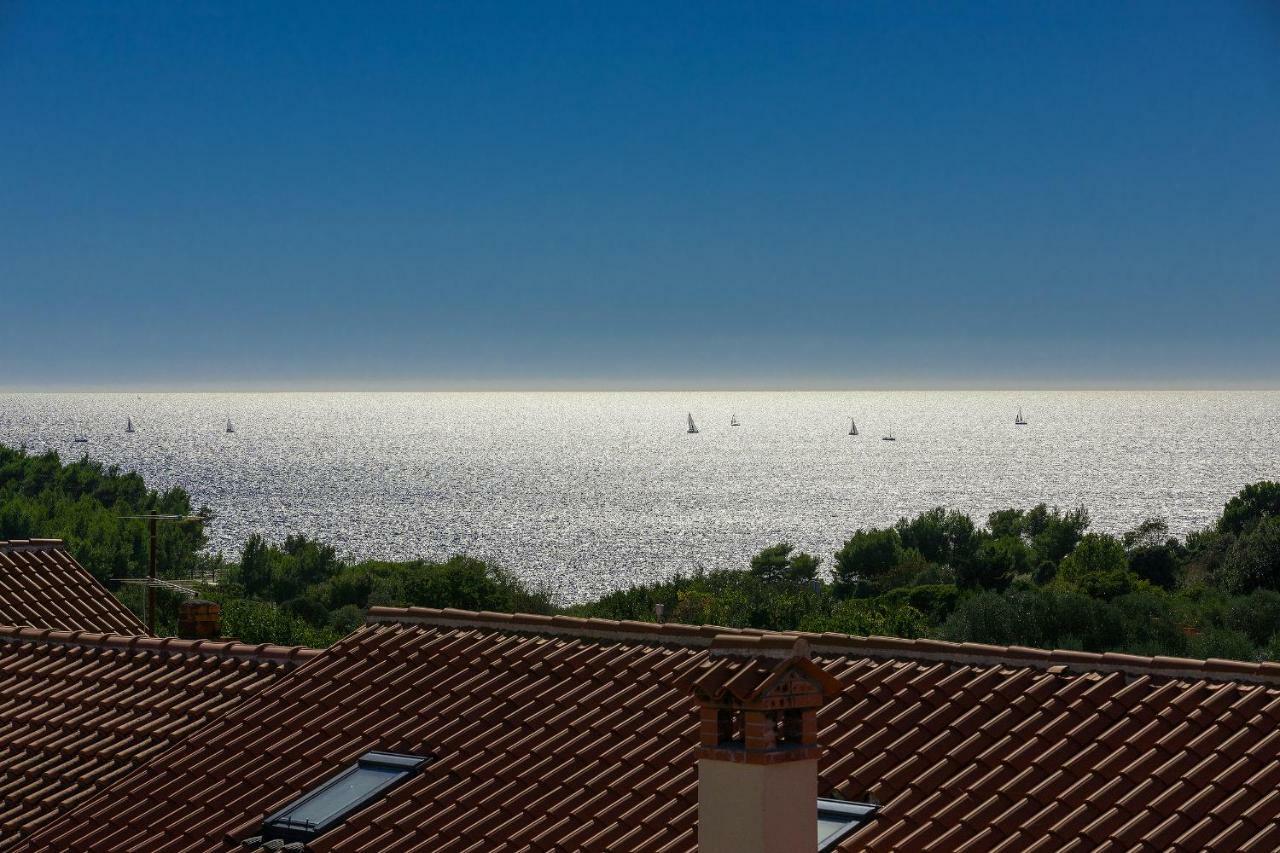 Two-Bedroom Apartment Balcony Sea View