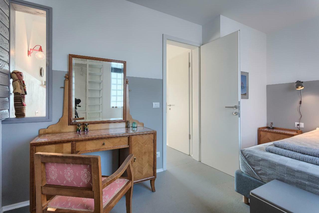 Standard One-Bedroom Apartment Balcony