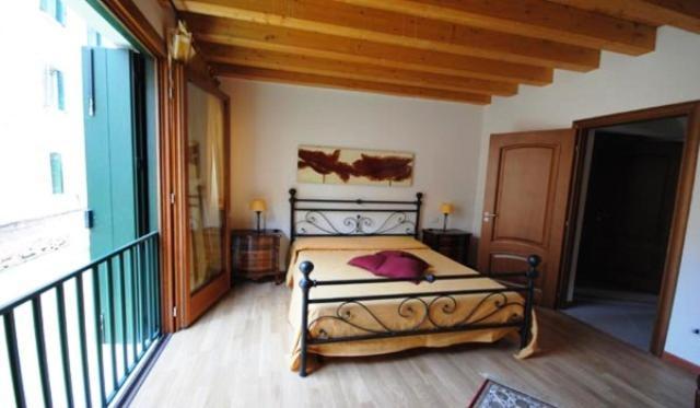 One-Bedroom Apartment,1013204488:JPEG