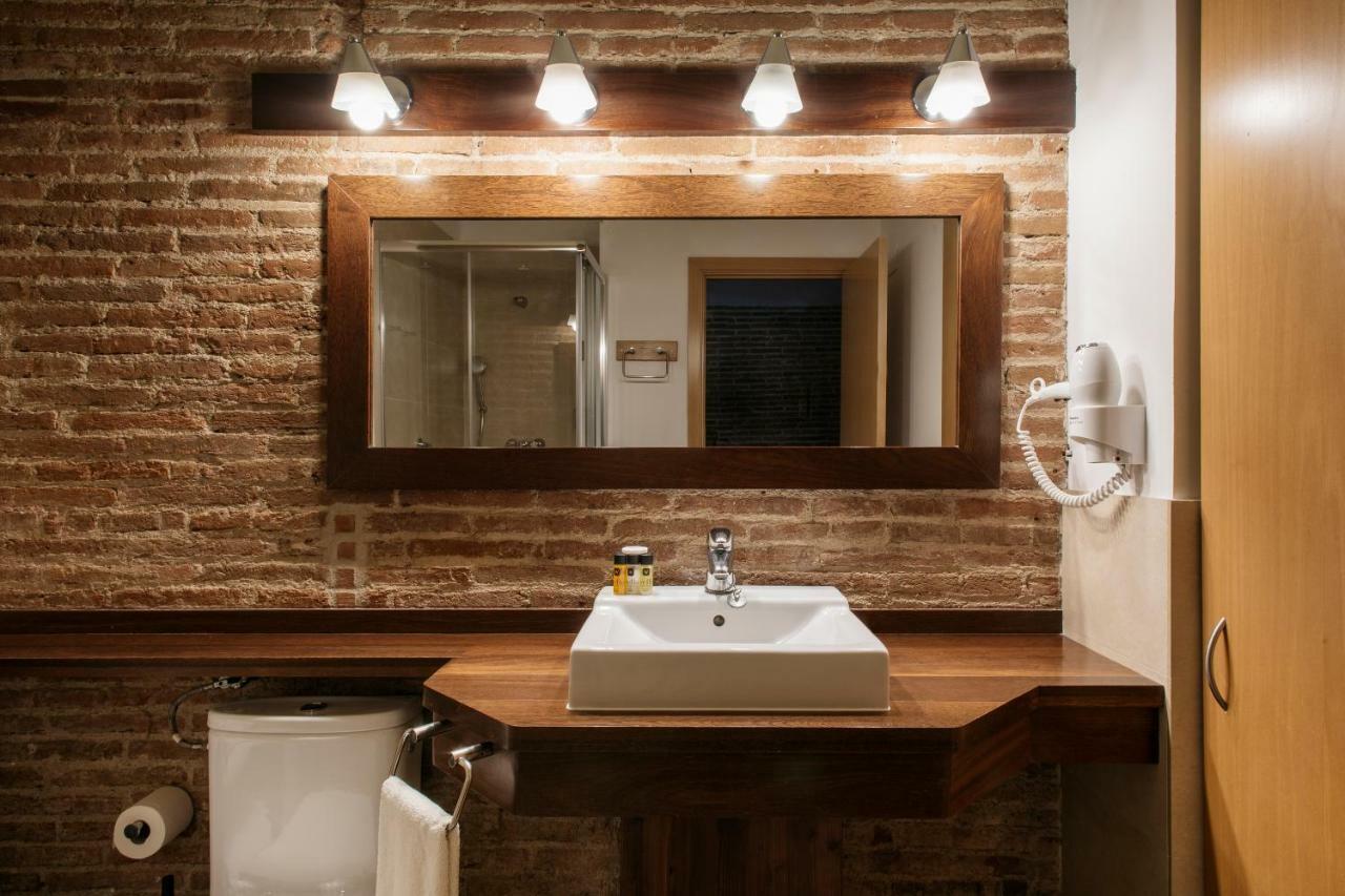 Two-Bedroom Apartment with Terrace,915670138:JPEG