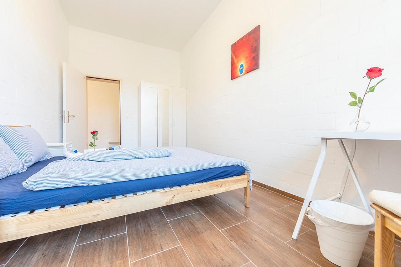 Budget Double Room,922298440:JPEG