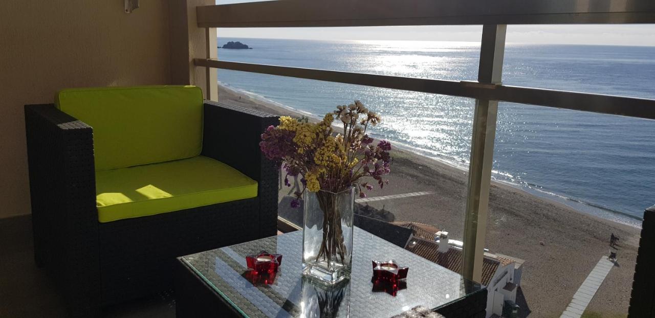 Studio Apartment Sea View