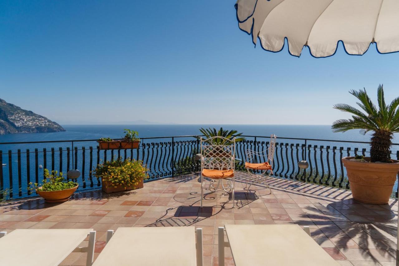 Four-Bedroom Apartment Private Pool