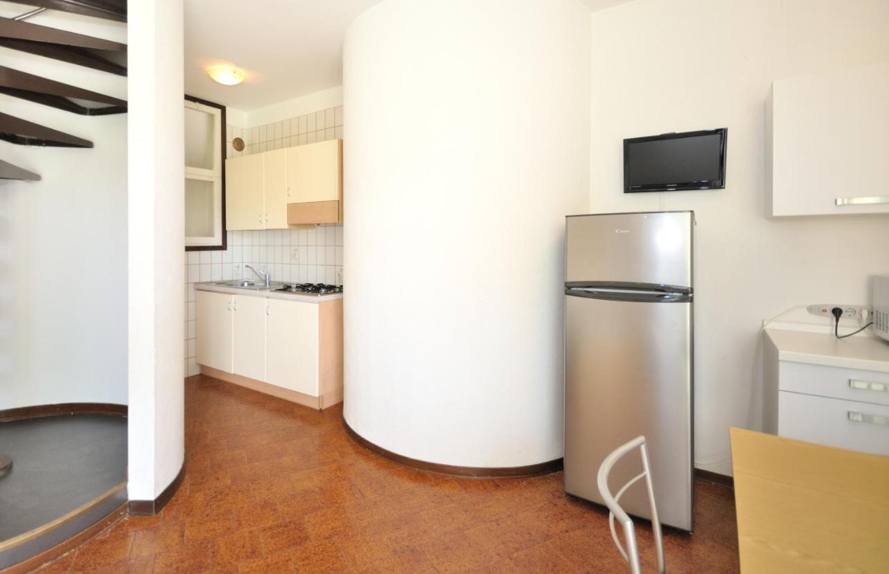 Two-Bedroom Apartment,984945004:JPEG