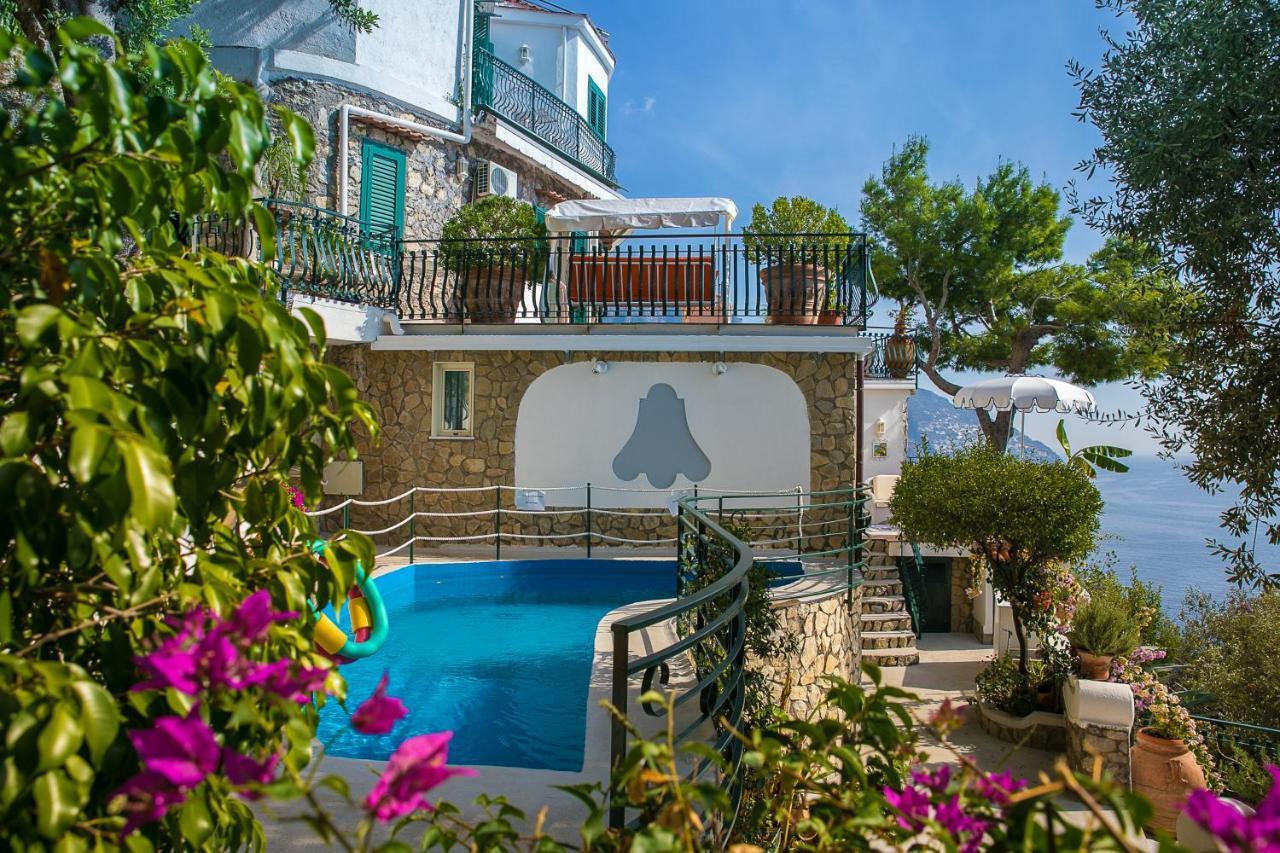 Four-Bedroom Apartment Private Pool