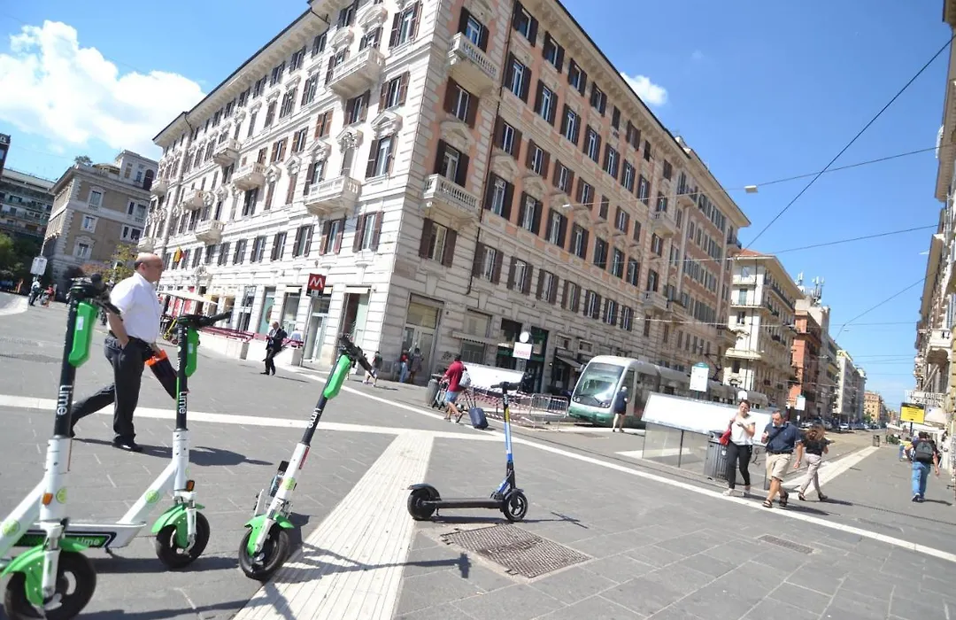 Glamour Spanish Steps-1