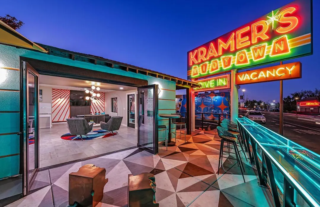 Boutique Motel In The Heart Of Midtown!-1